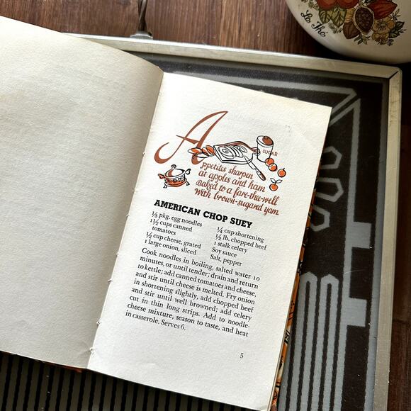 Vintage 1954 The ABC Of Casseroles Small Hardcover Cookbook - Picture 4 of 8